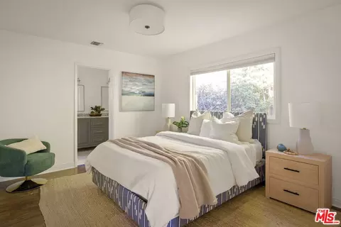 Bedroom - 1209 Appleton Way, Venice, CA 90291 photo 3 of 5