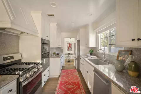 Kitchen - 1209 Appleton Way, Venice, CA 90291 photo 2 of 3