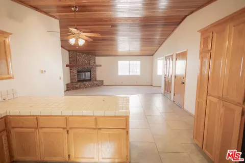 Living - 42560 Falcon Ave, Big Bear Lake, CA 92315 photo 6 of 6