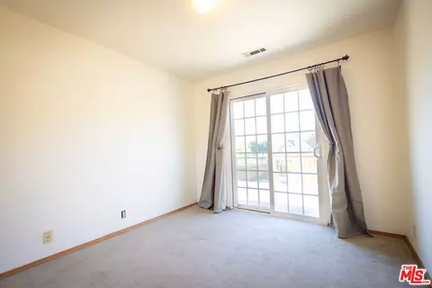Bedroom - 42560 Falcon Ave, Big Bear Lake, CA 92315 photo 5 of 13