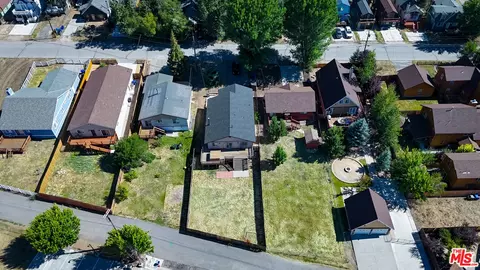 View/Area - 42560 Falcon Ave, Big Bear Lake, CA 92315 photo 4 of 11