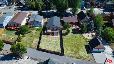 View/Area - 42560 Falcon Ave, Big Bear Lake, CA 92315 photo 5 of 11