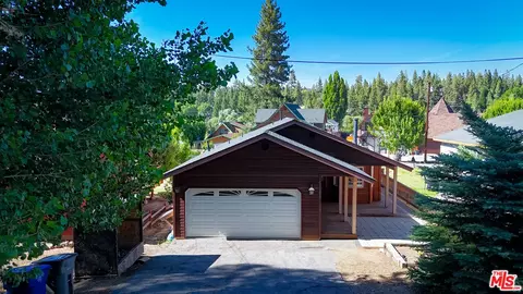 42560 Falcon Ave, Big Bear Lake, CA 92315