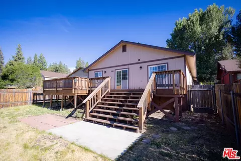 Exterior - 42560 Falcon Ave, Big Bear Lake, CA 92315 photo 1 of 4