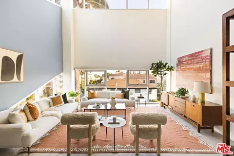 803 Wilcox Ave #12, Los Angeles, CA 90038