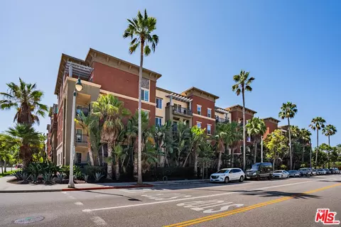 6020 Seabluff Dr #321, Playa Vista, CA 90094
