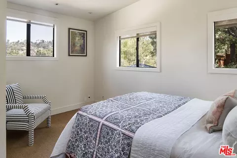 3000 Cornwall Dr, Glendale, CA 91206 photo 25