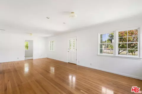 369 S Roosevelt Ave, Pasadena, CA 91107 photo 4
