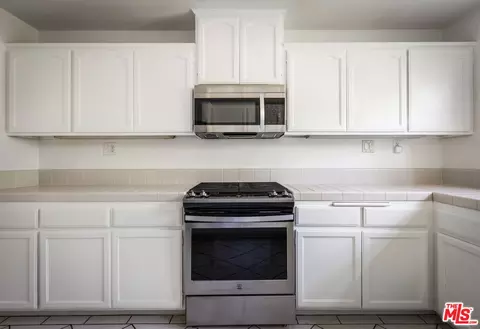 369 S Roosevelt Ave, Pasadena, CA 91107 photo 20