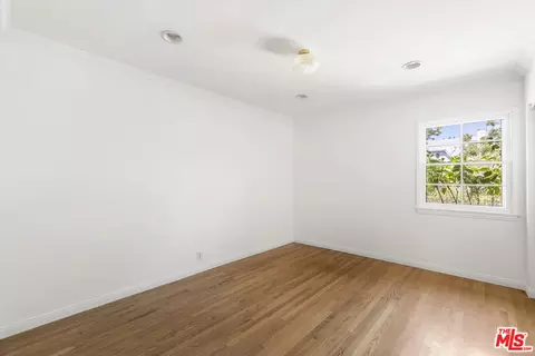 369 S Roosevelt Ave, Pasadena, CA 91107 photo 12