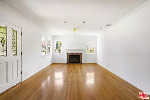369 S Roosevelt Ave, Pasadena, CA 91107 photo 3