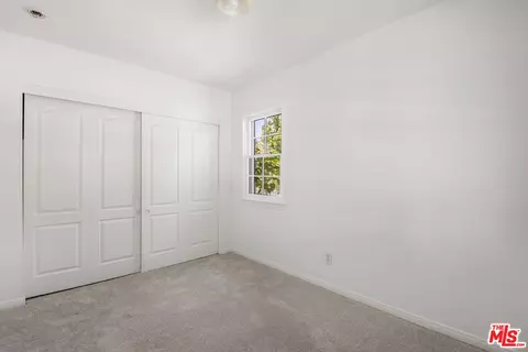 369 S Roosevelt Ave, Pasadena, CA 91107 photo 8