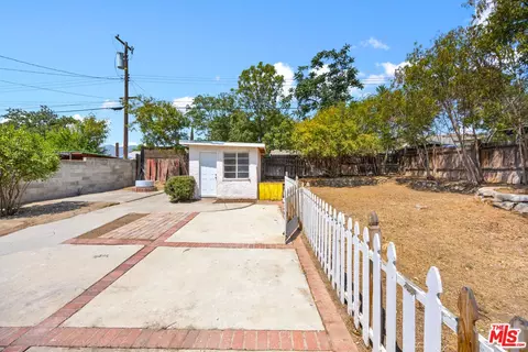 Exterior - 19039 Stroh Ave, Corona, CA 92881 photo 5 of 8