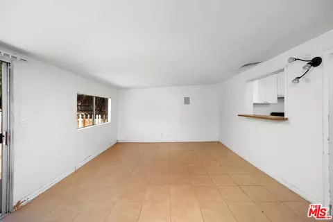 Living - 19039 Stroh Ave, Corona, CA 92881 photo 6 of 9