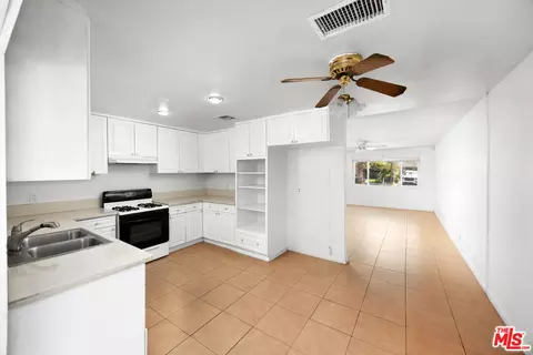 Kitchen - 19039 Stroh Ave, Corona, CA 92881 photo 4 of 4