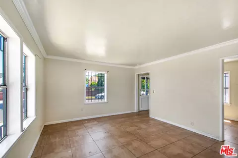 521 S Bullis Rd, Compton, CA 90221 photo 6