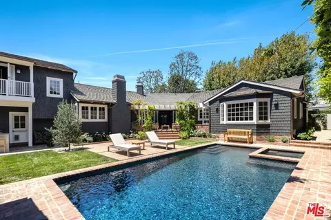 934 Amalfi Dr, Pacific Palisades, CA 90272