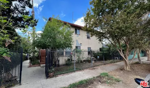 5919 Whitnall Hwy, North Hollywood, CA 91601