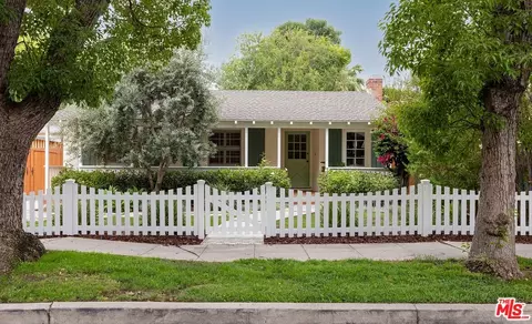 5539 Ventura Canyon Ave, Sherman Oaks, CA 91401