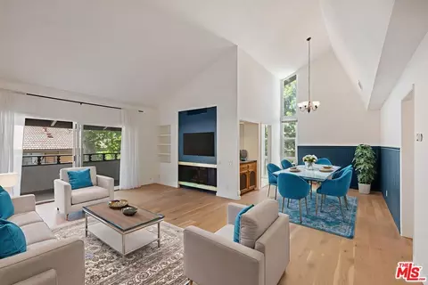 31568 Agoura Rd #4, Westlake Village, CA 91361
