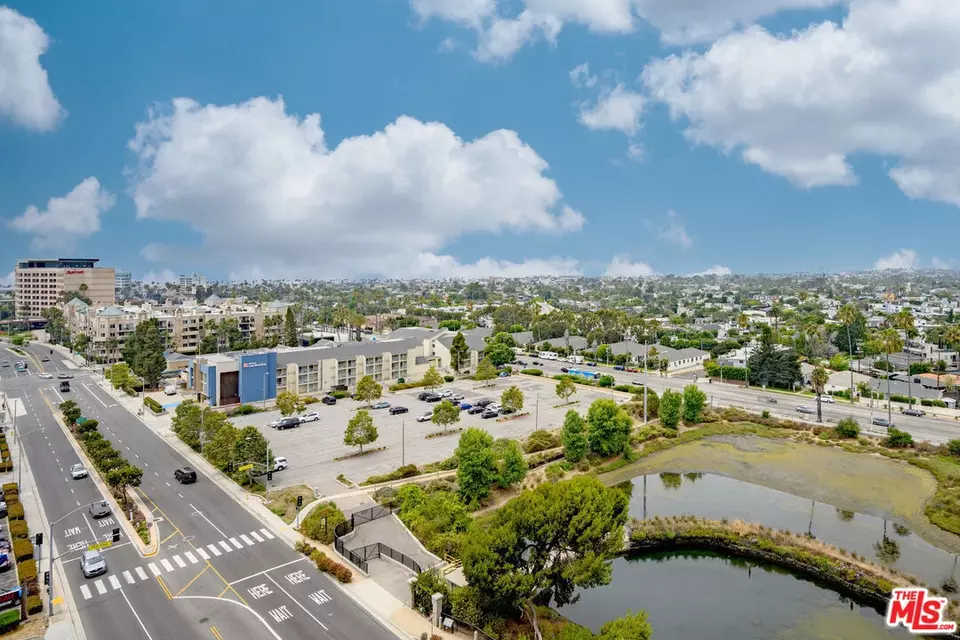 View/Area - 4265 Marina City Dr #301, Marina Del Rey, CA 90292 photo 3 of 6
