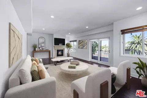 155 N Hamilton Dr #402, Beverly Hills, CA 90211