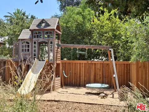 1519 Sunset Ave, Pasadena, CA 91103 photo 16