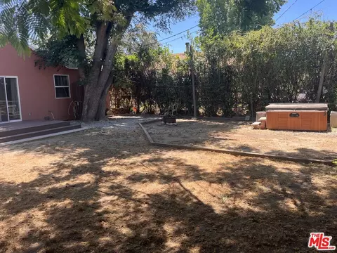 Undisclosed, Van Nuys, CA 91405 photo 25
