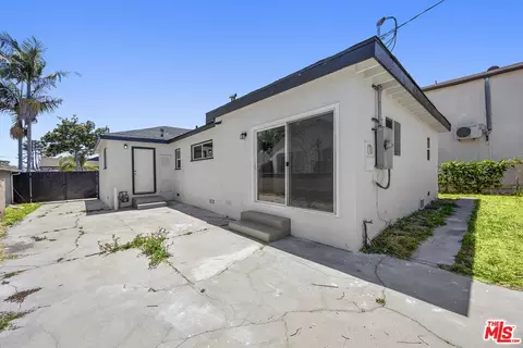Exterior - 1809 W Arbutus St, Compton, CA 90220 photo 6 of 6