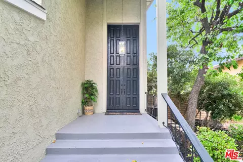 1059 Hillview Cir, Simi Valley, CA 93065 photo 2