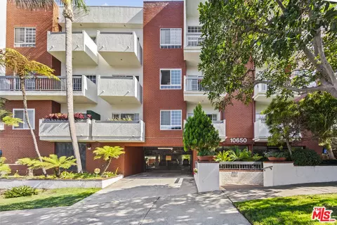 10650 Kinnard Ave #310, Los Angeles, CA 90024