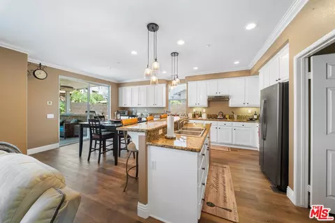 11501 Trailrun Ct, Riverside, CA 92505 photo 9