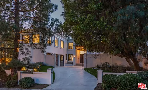 12000 Crest Ct, Beverly Hills, CA 90210