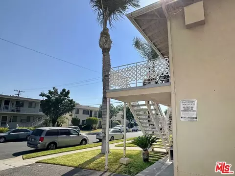 Exterior - 305 E Navilla Pl, Covina, CA 91723 photo 1 of 2
