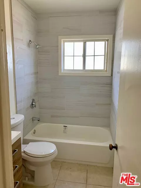 Bath - 305 E Navilla Pl, Covina, CA 91723 photo 1 of 1