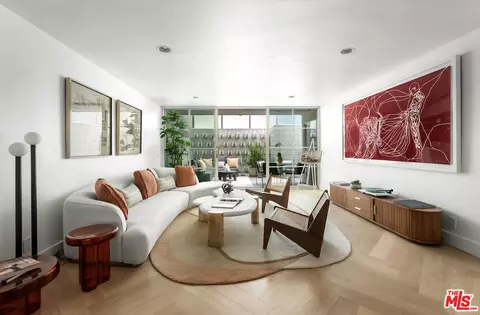 1400 N Sweetzer Ave #106, West Hollywood, CA 90069