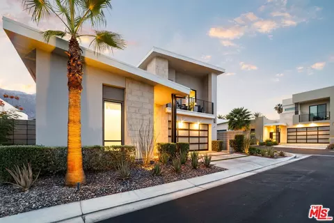 111 Holliday Way, Palm Springs, CA 92262