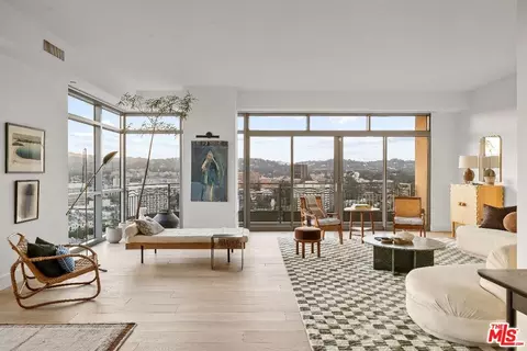 10800 Wilshire Blvd #1901, Los Angeles, CA 90024