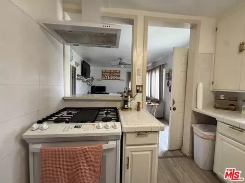 Kitchen - 14422 S Butler Ave, Compton, CA 90221 photo 3 of 3