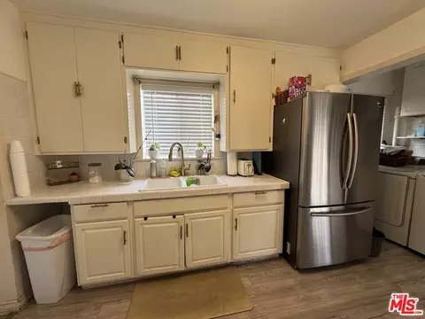 Kitchen - 14422 S Butler Ave, Compton, CA 90221 photo 2 of 3