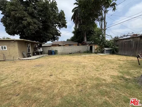Exterior - 14422 S Butler Ave, Compton, CA 90221 photo 3 of 6