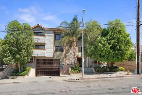 7123 Greeley St #102, Tujunga, CA 91042