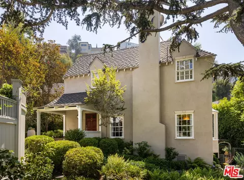 1612 Sunset Plaza Dr, Los Angeles, CA 90069