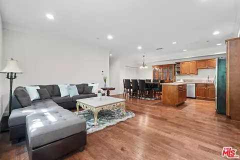 440 S Occidental Blvd #204, Los Angeles, CA 90057