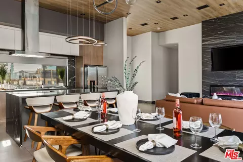 Dining - 7217 Juniper Rd, Joshua Tree, CA 92252 photo 2 of 2