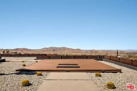 Exterior - 7217 Juniper Rd, Joshua Tree, CA 92252 photo 7 of 17