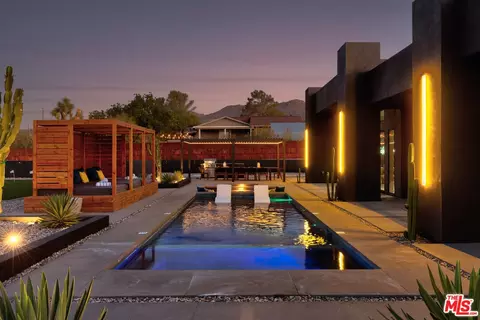 Exterior - 7217 Juniper Rd, Joshua Tree, CA 92252 photo 5 of 17