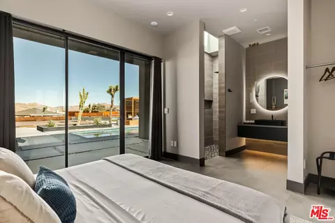 Bedroom - 7217 Juniper Rd, Joshua Tree, CA 92252 photo 8 of 11