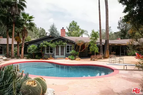 4078 Mandeville Canyon Rd, Los Angeles, CA 90049