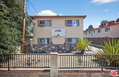 24966 Walnut St, Santa Clarita, CA 91321